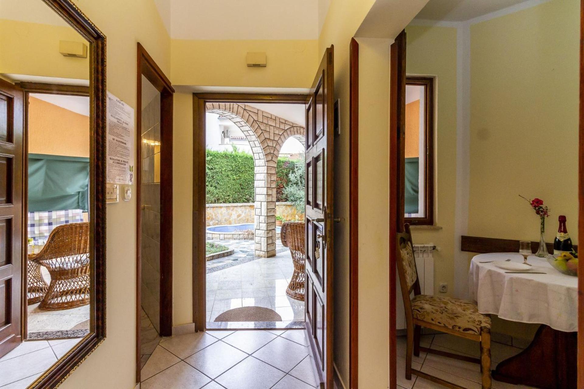 Apartments Mir Фажана Екстер'єр фото