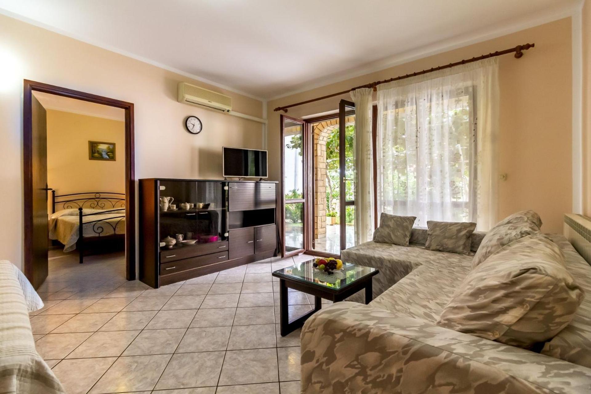 Apartments Mir Фажана Екстер'єр фото