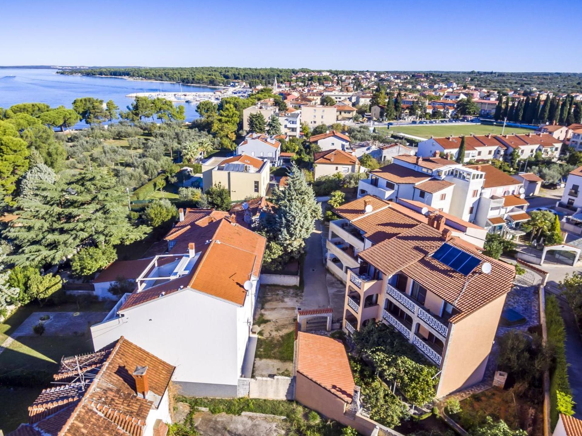 Apartments Mir Фажана Екстер'єр фото